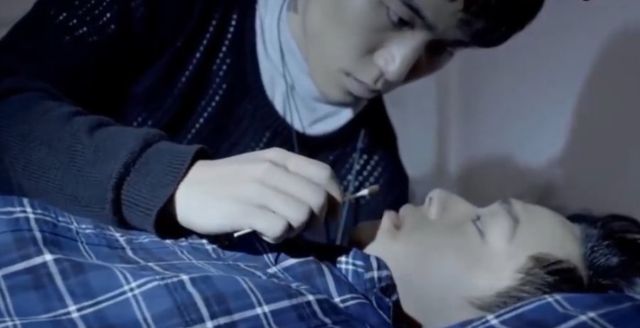 Выход - постер